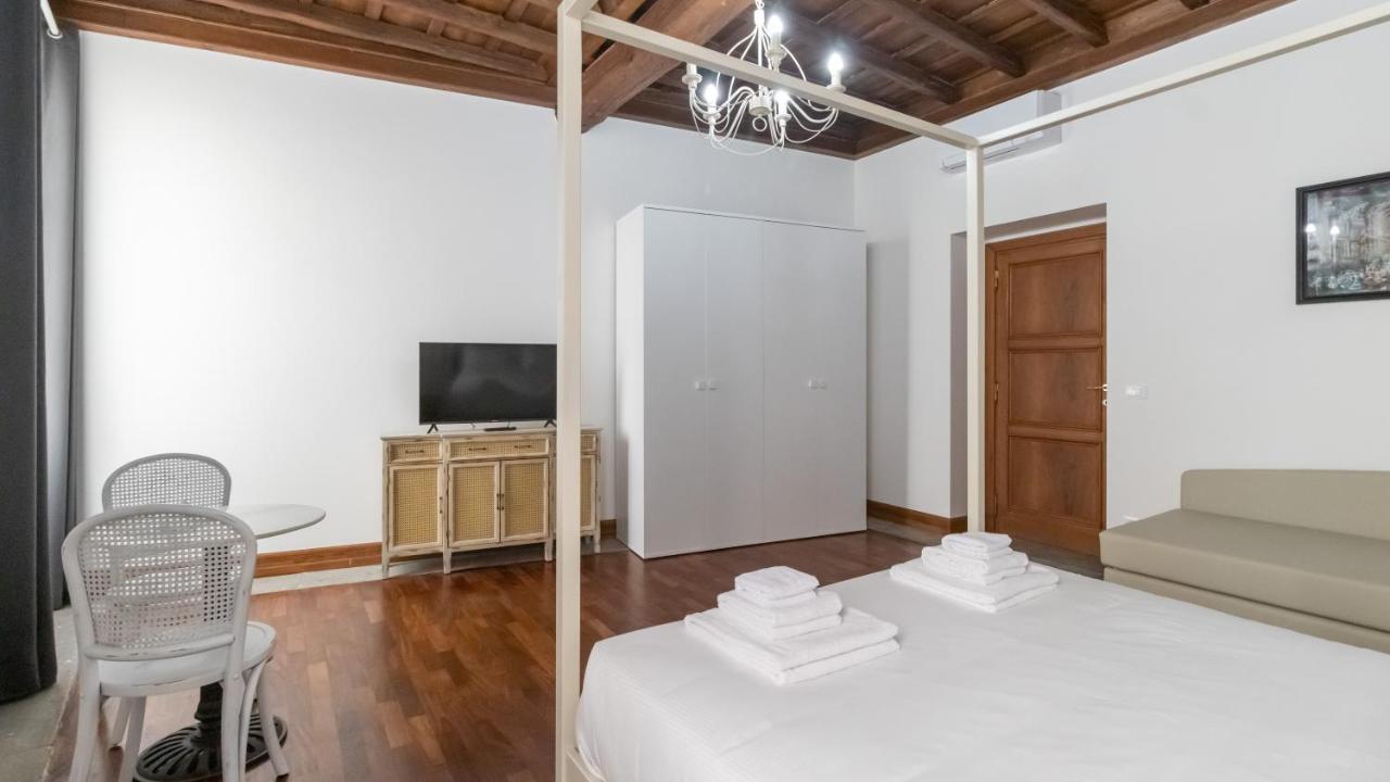 Italianway - Barberini Elegantia Apartments Roma ภายนอก รูปภาพ