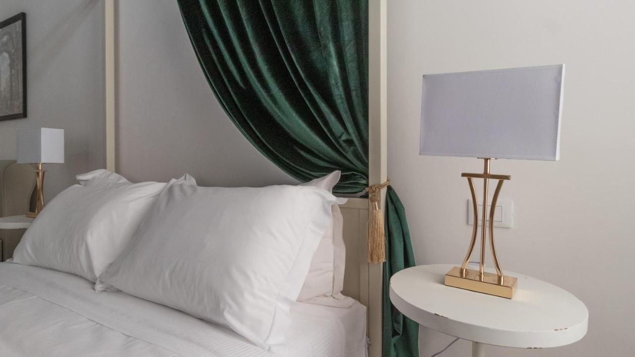 Italianway - Barberini Elegantia Apartments Roma ภายนอก รูปภาพ