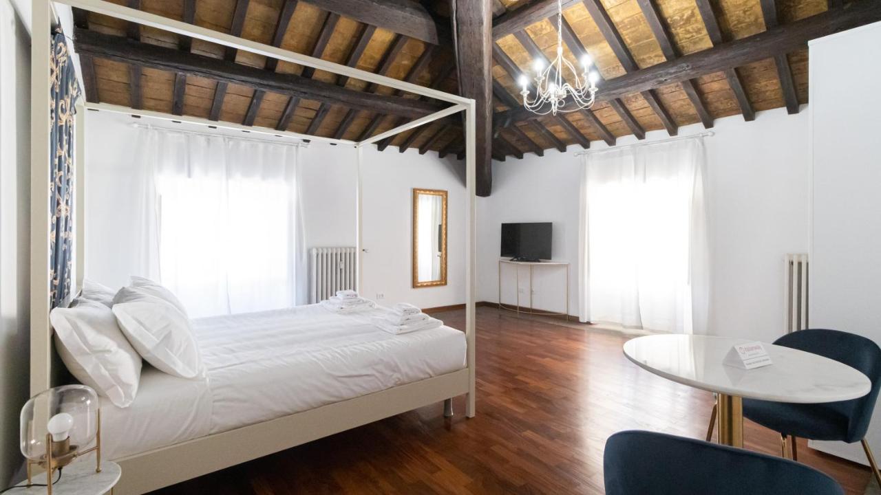 Italianway - Barberini Elegantia Apartments Roma ภายนอก รูปภาพ