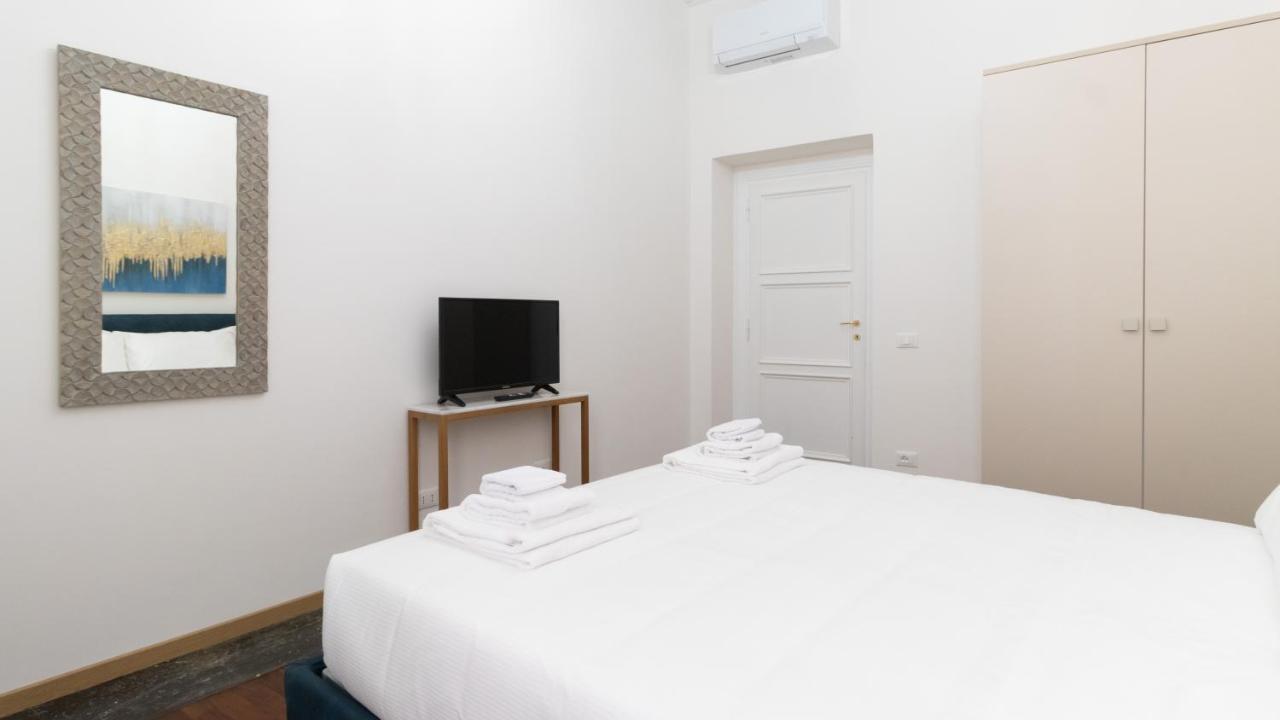 Italianway - Barberini Elegantia Apartments Roma ภายนอก รูปภาพ