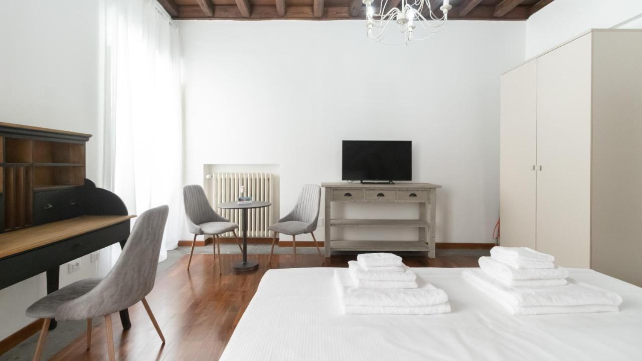 Italianway - Barberini Elegantia Apartments Roma ภายนอก รูปภาพ